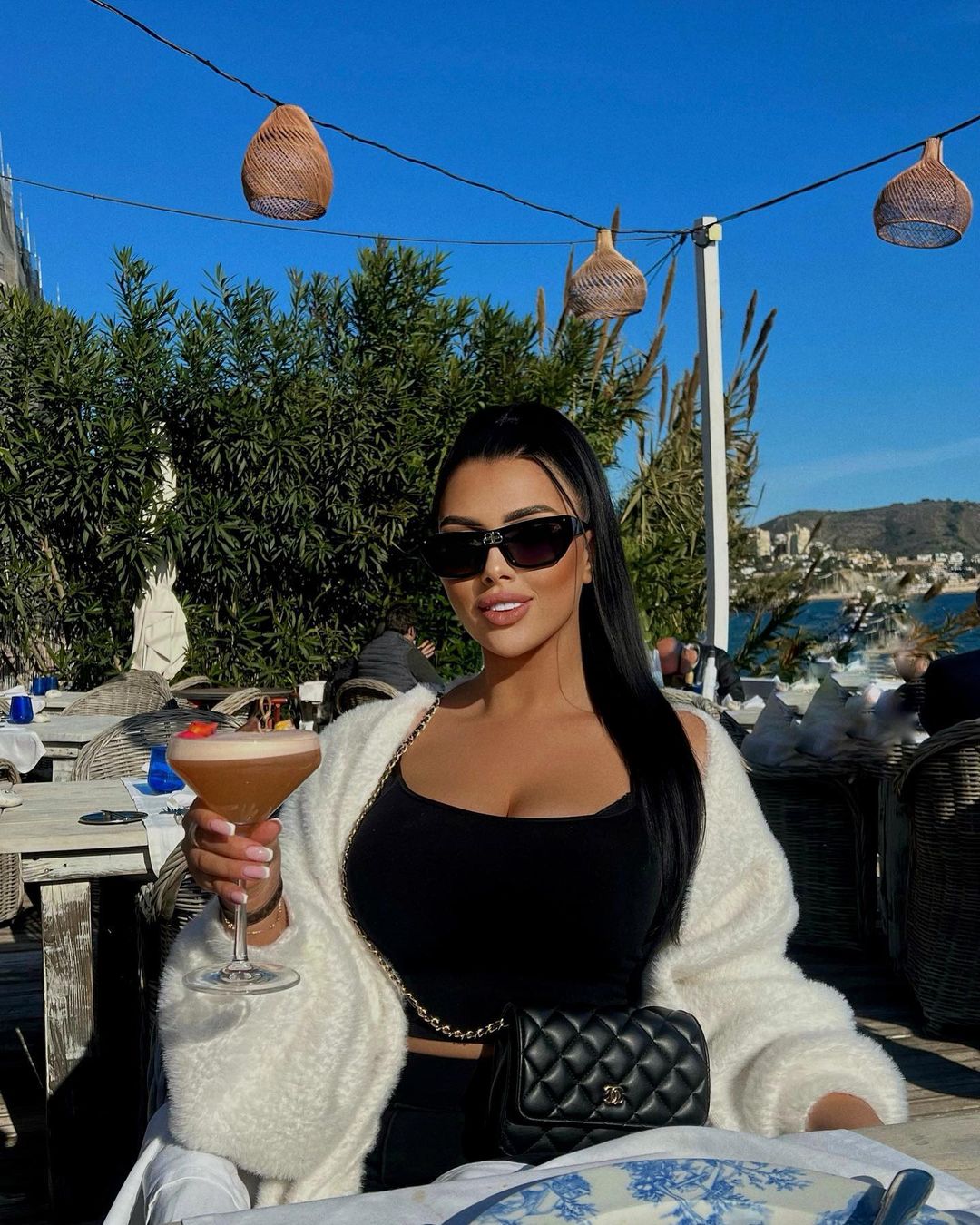 Bella, 22 - VIP Escort in Europe