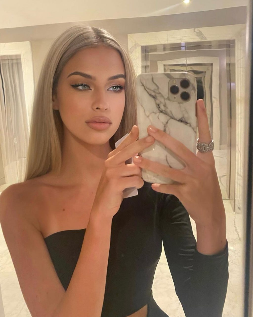 Bethany, 18 - VIP Escort in Europe