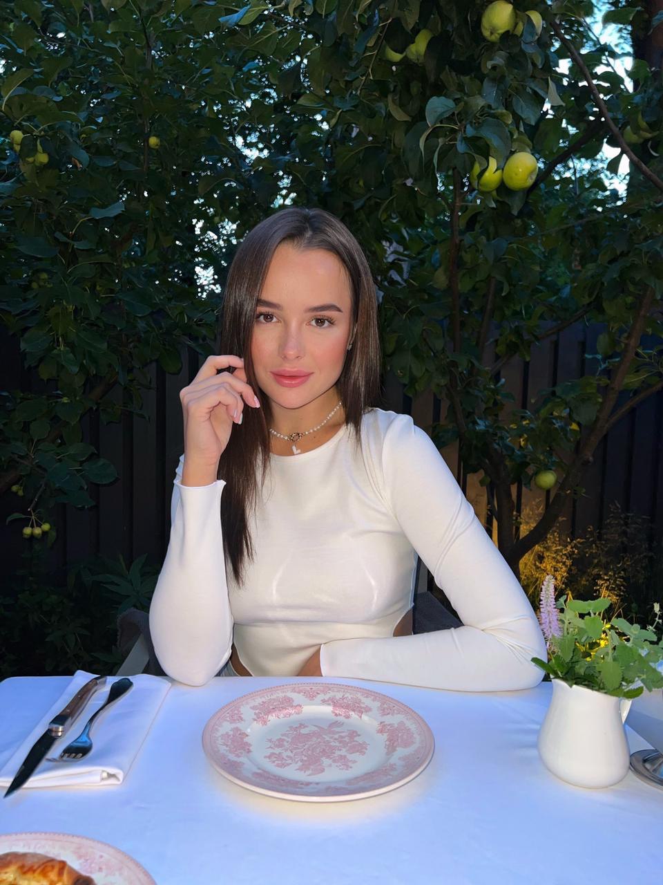Christina, 20 - VIP Escort in Europe