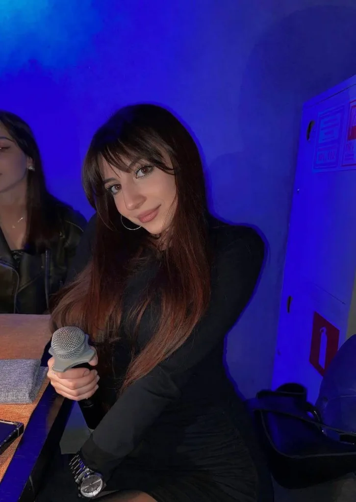 Elizabeth, 19 - VIP Escort in Europe