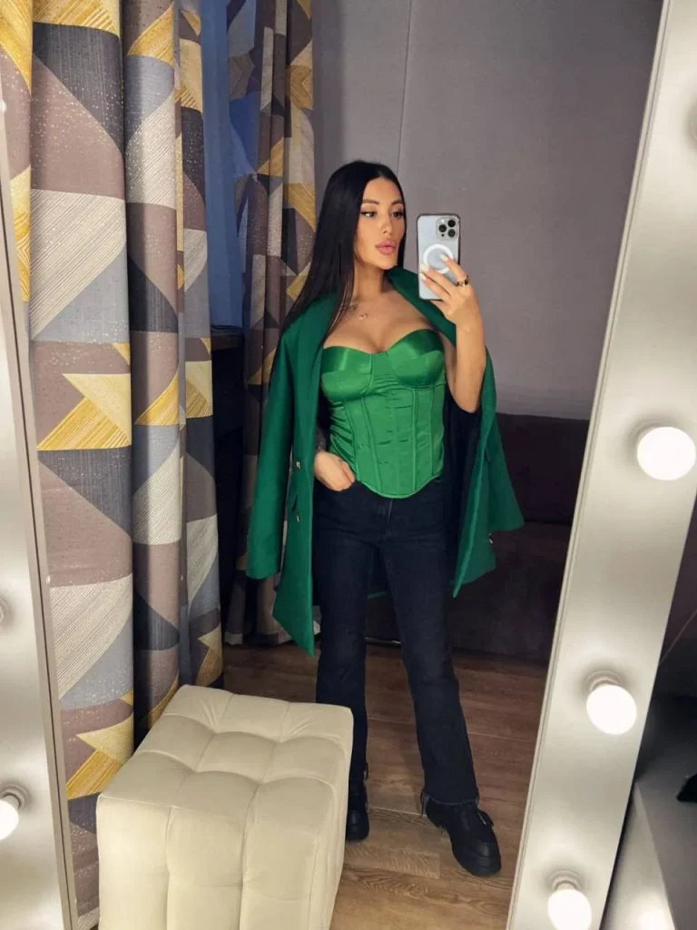 Ellen, 26 - VIP Escort in Europe