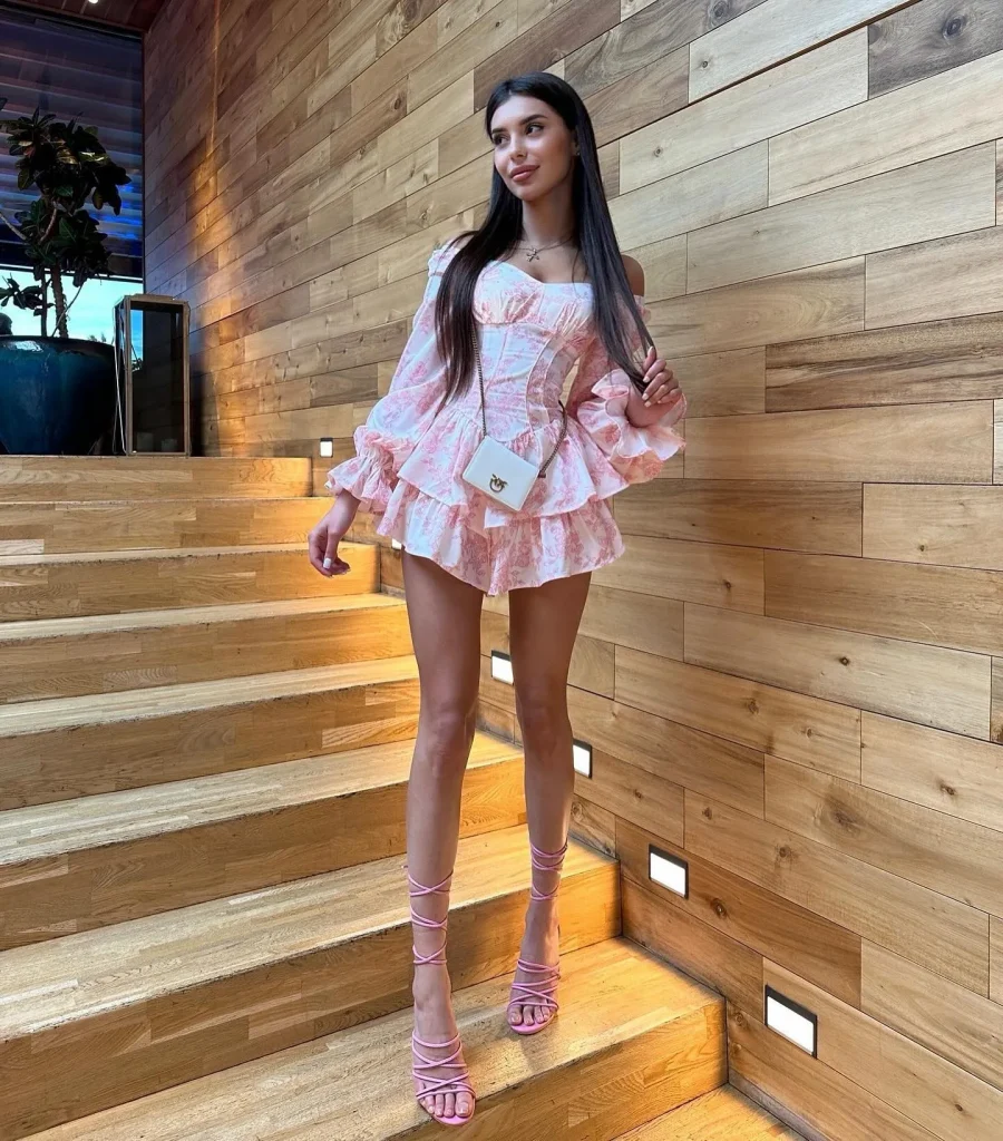 Erin, 23 - VIP Escort in Europe
