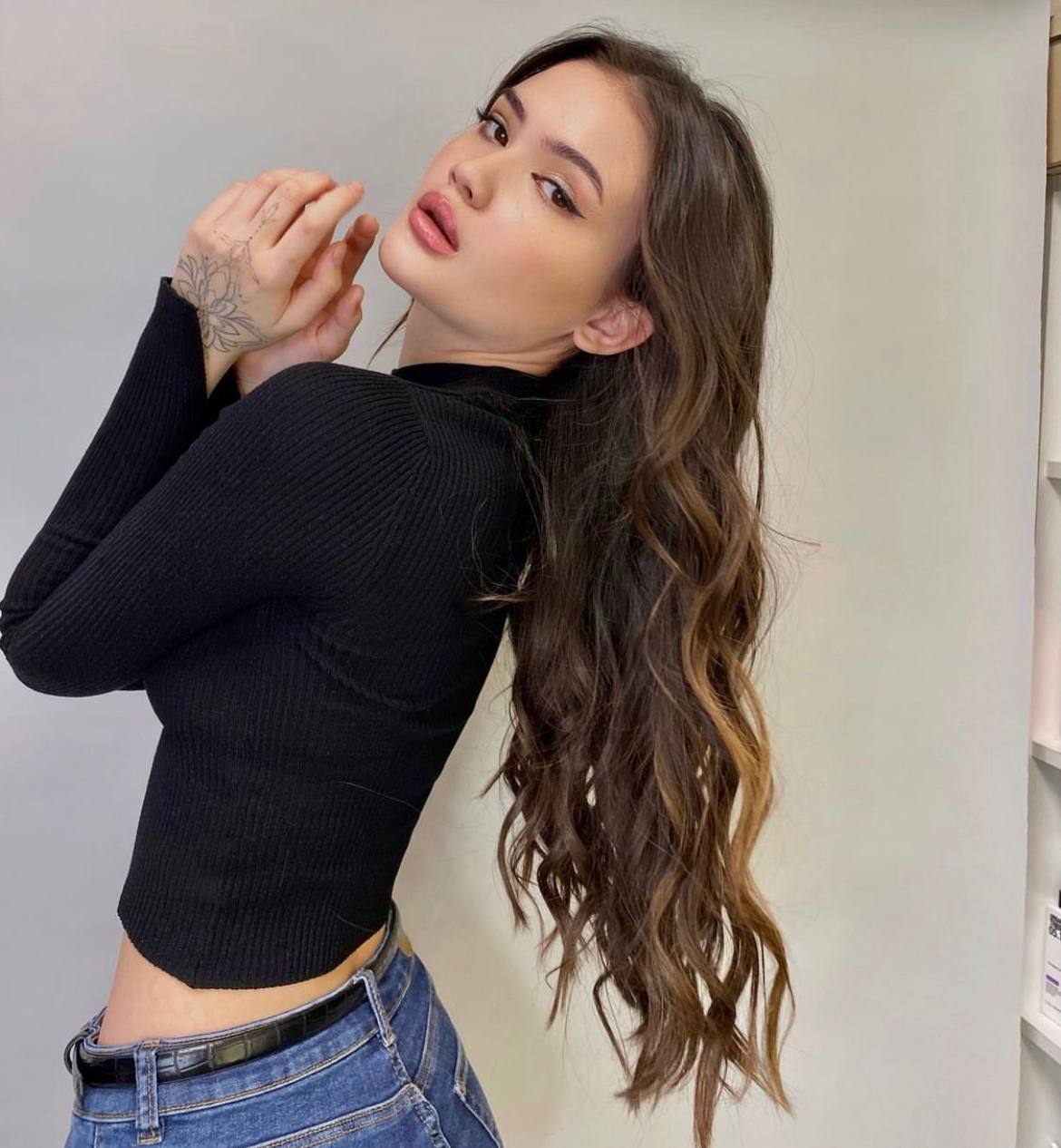 Hannah, 18 - VIP Escort in Europe