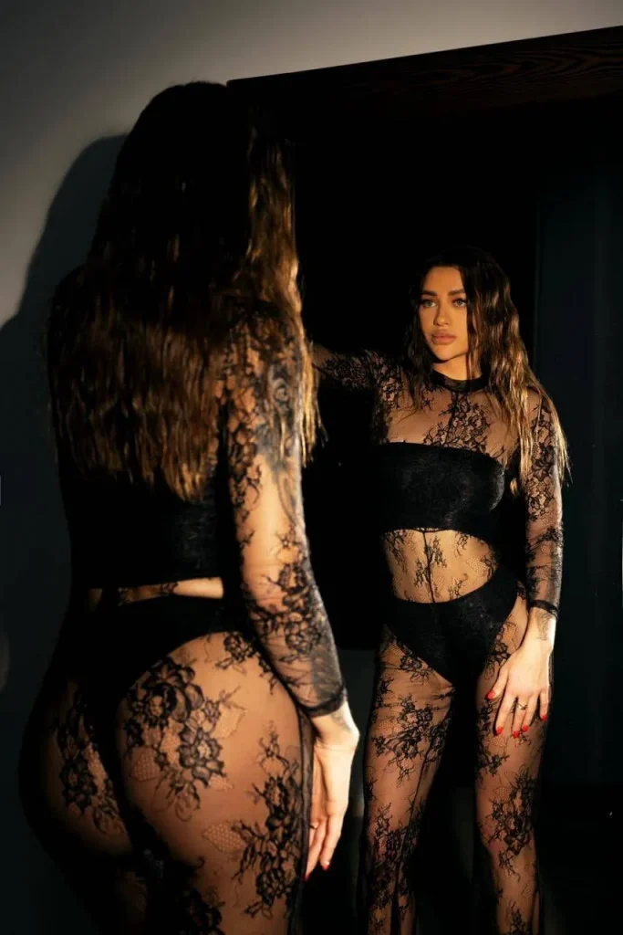 Isabella, 24 - VIP Escort in Europe