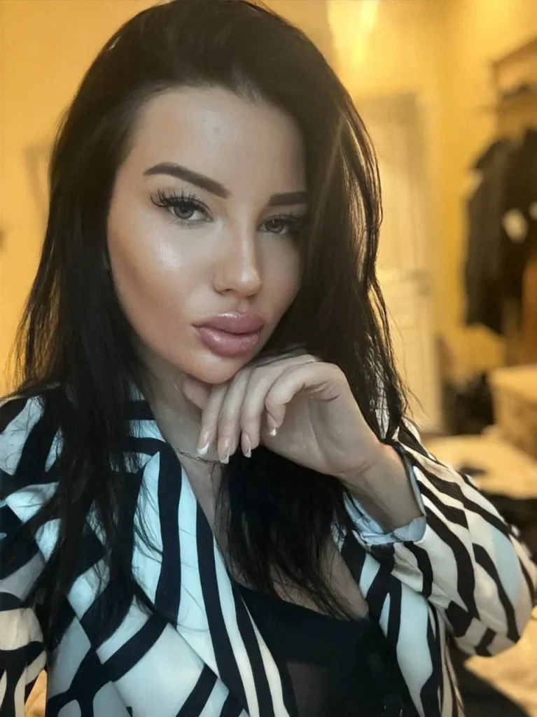 Jocelyn, 26 - VIP Escort in Europe