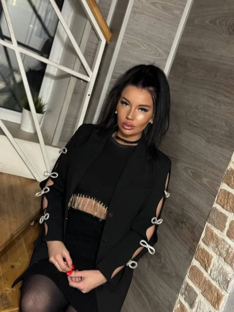 Jocelyn, 26 - VIP Escort in Europe