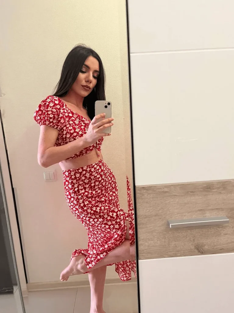 Katherine, 26 - VIP Escort in Europe