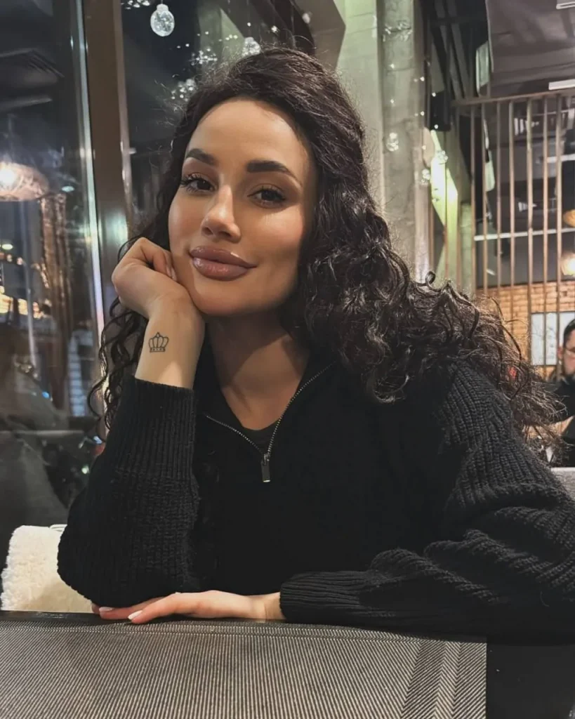 Laura, 24 - VIP Escort in Europe