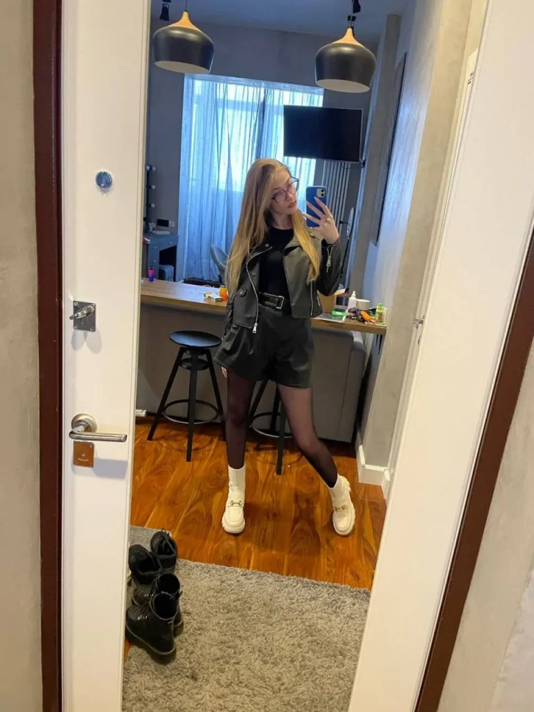 Lena, 22 - VIP Escort in Europe