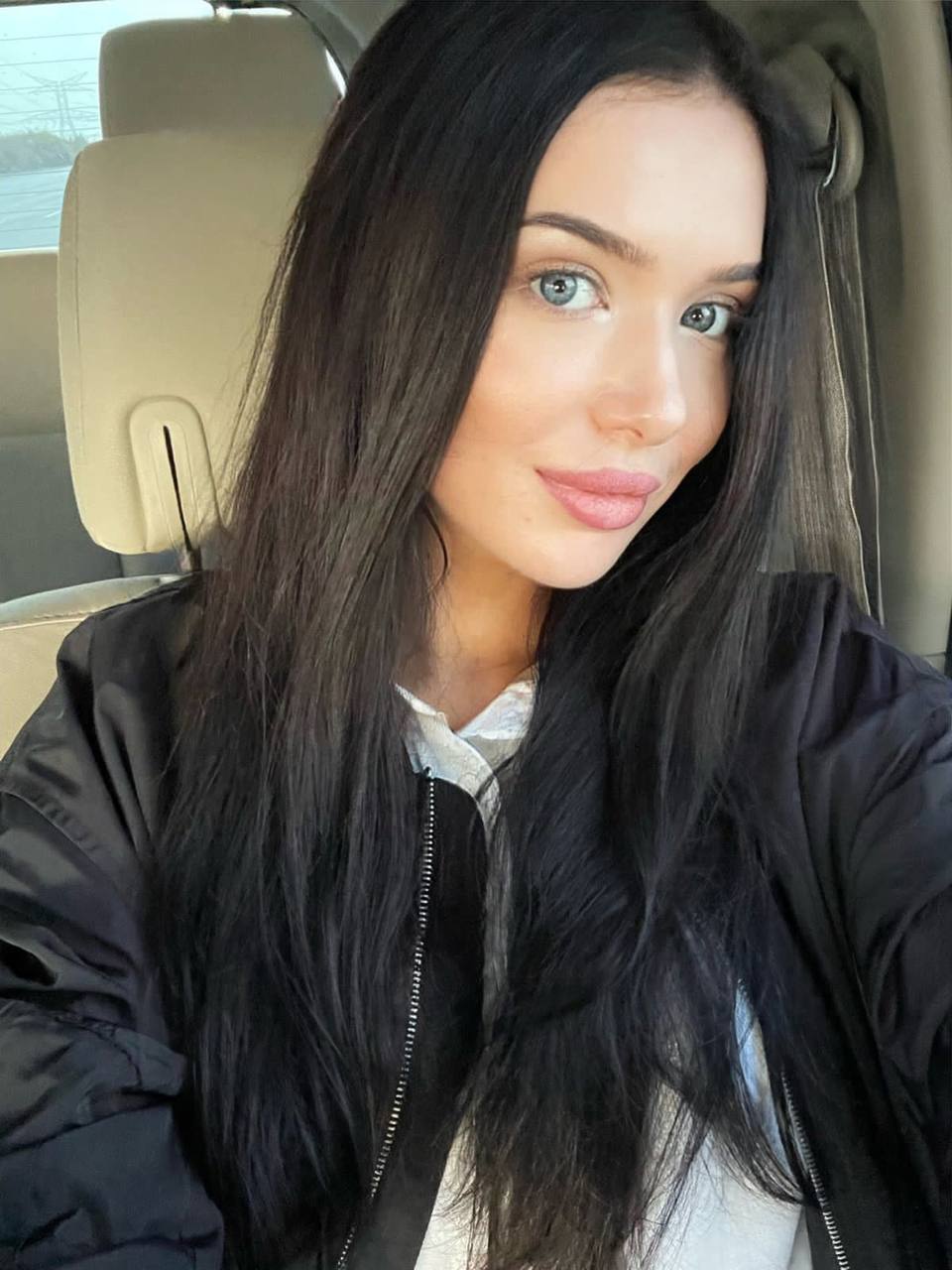 Lola, 22 - VIP Escort in Europe