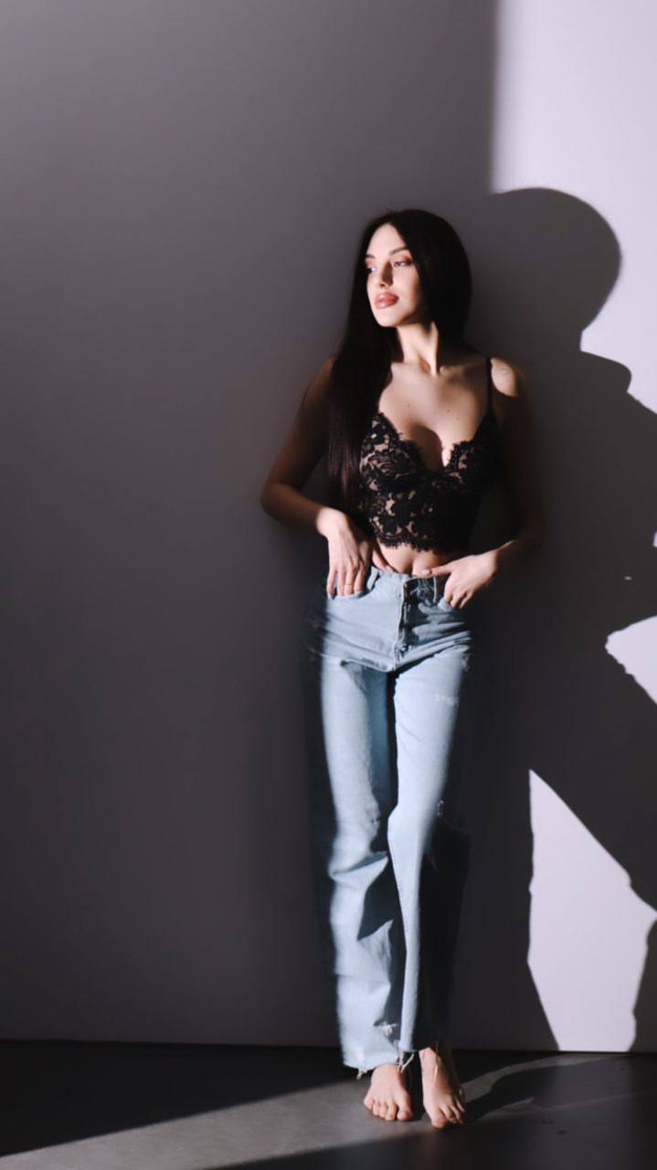 Lucy, 20 - VIP Escort in Europe