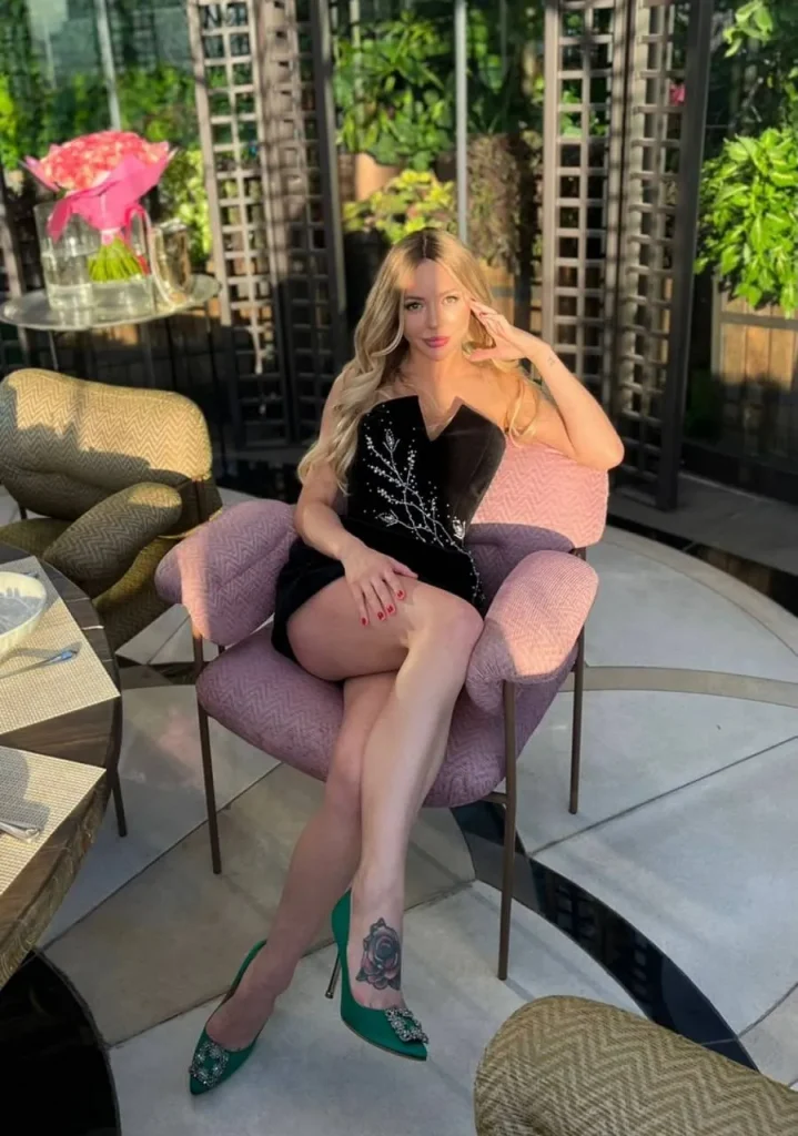 Mae, 21 - VIP Escort in Europe