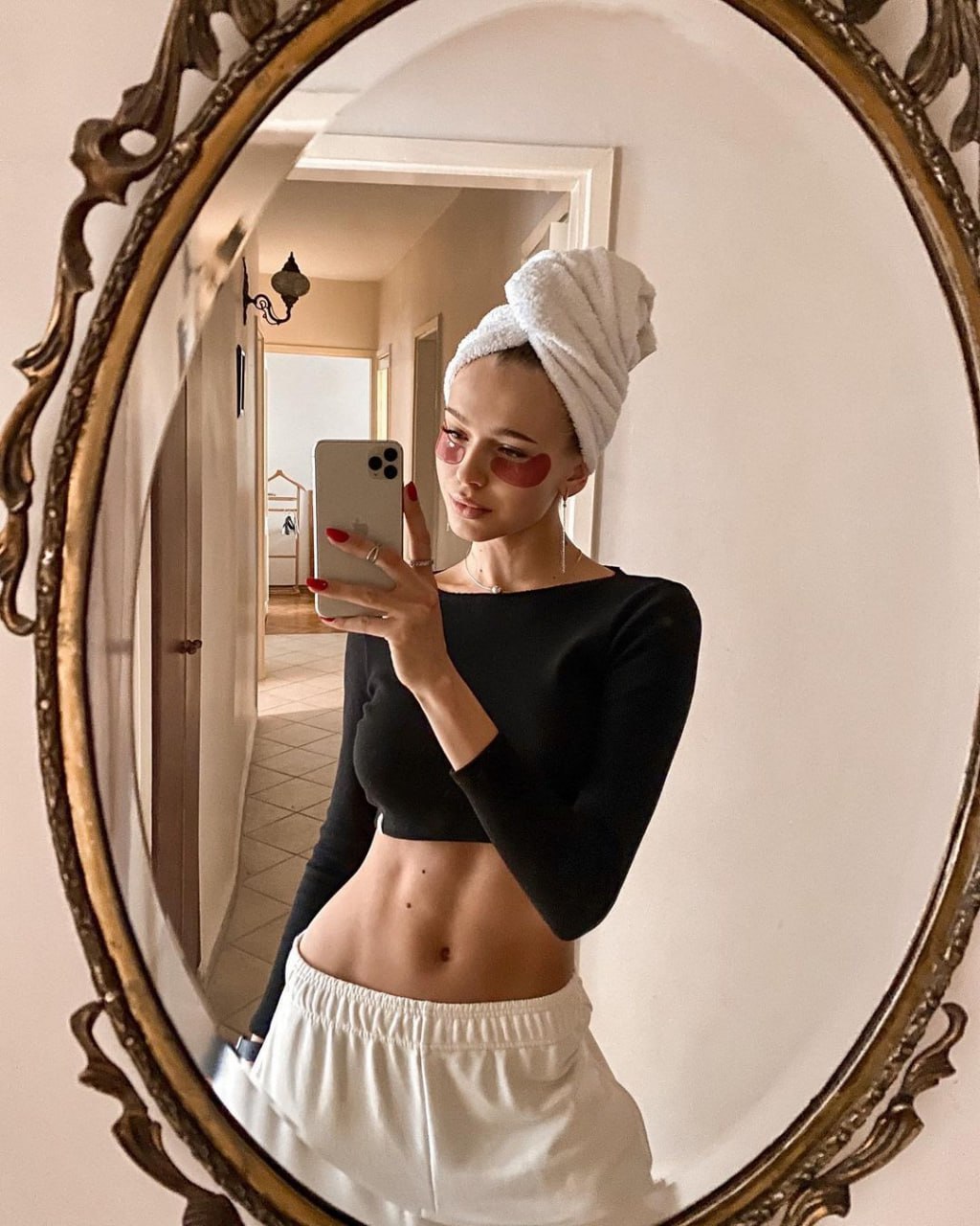 Megan, 21 - VIP Escort in Europe