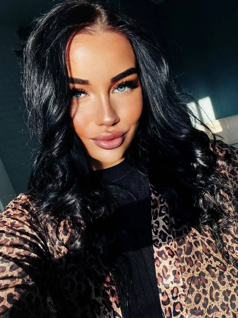 Molly, 26 - VIP Escort in Europe
