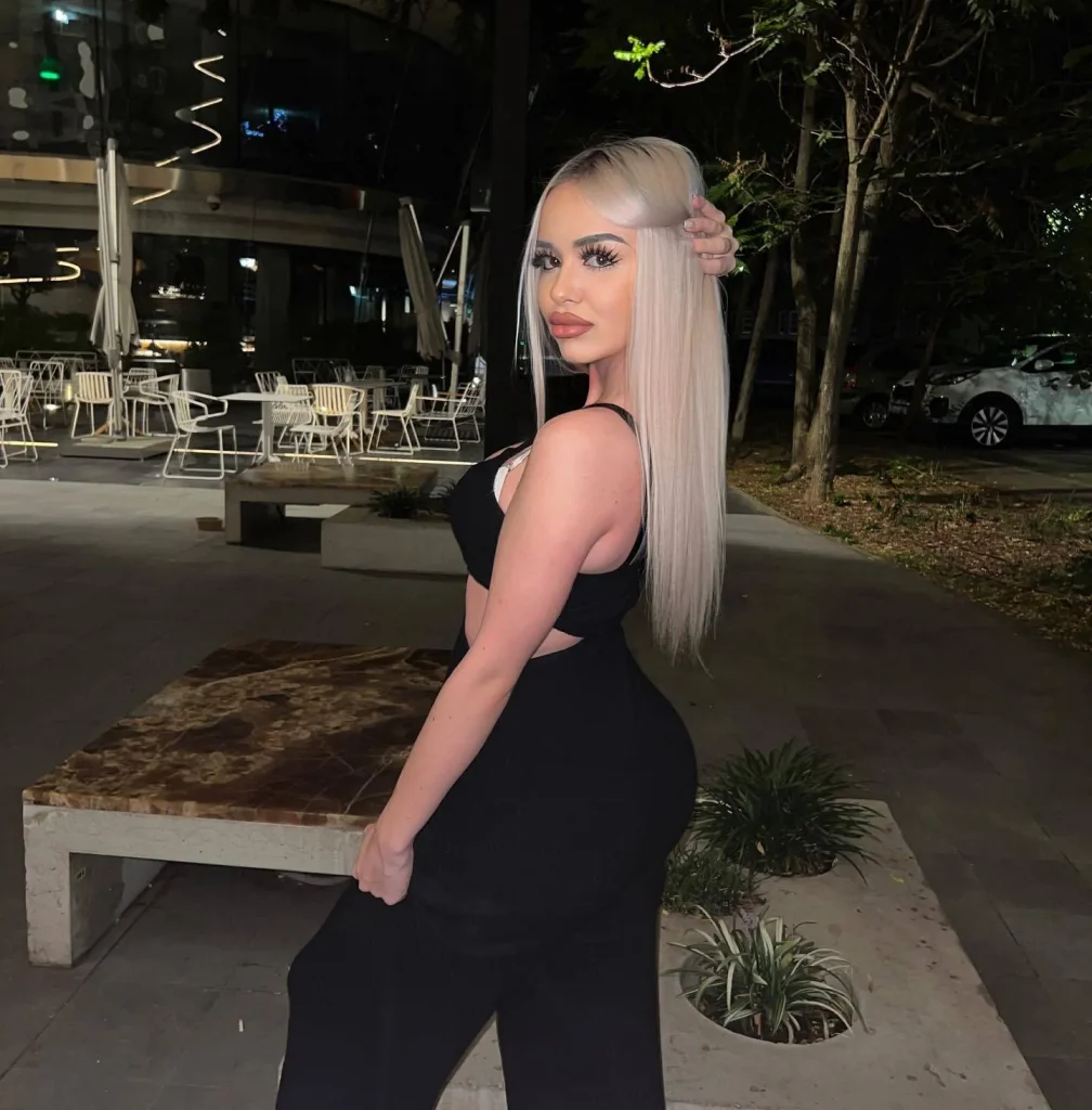 Naomi, 25 - VIP Escort in Europe