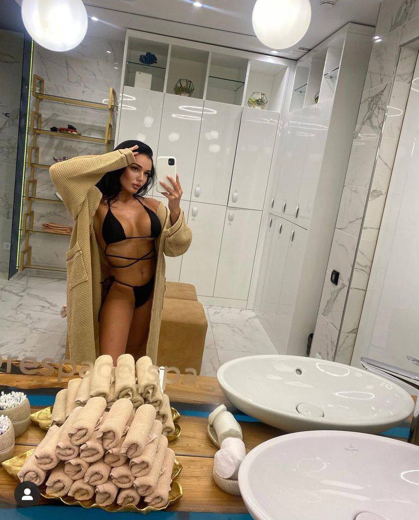 Nina, 21 - VIP Escort in Europe