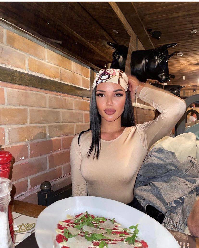 Nina, 21 - VIP Escort in Europe