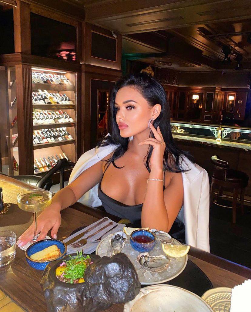 Nina, 21 - VIP Escort in Europe