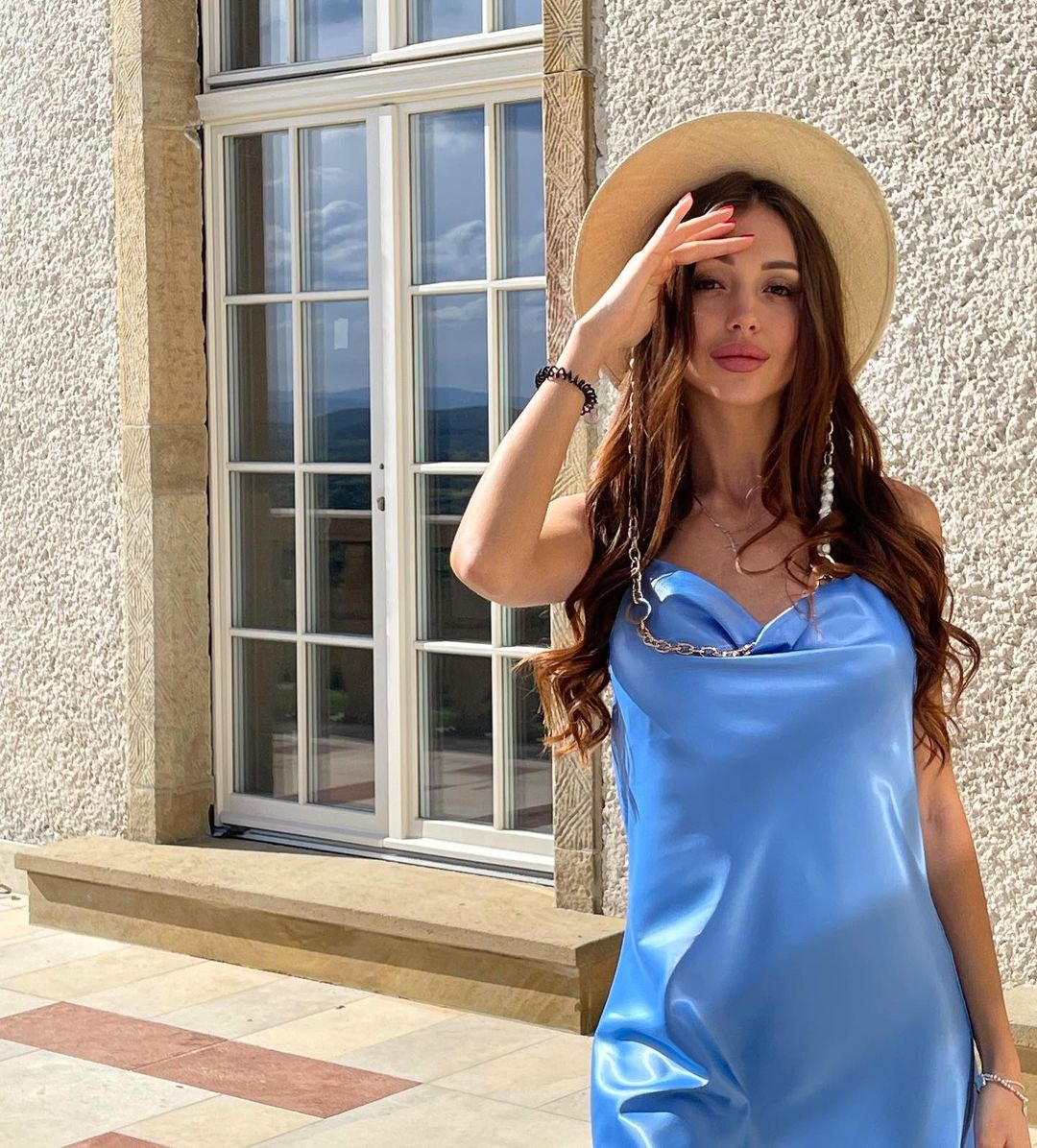 Rosie, 20 - VIP Escort in Europe