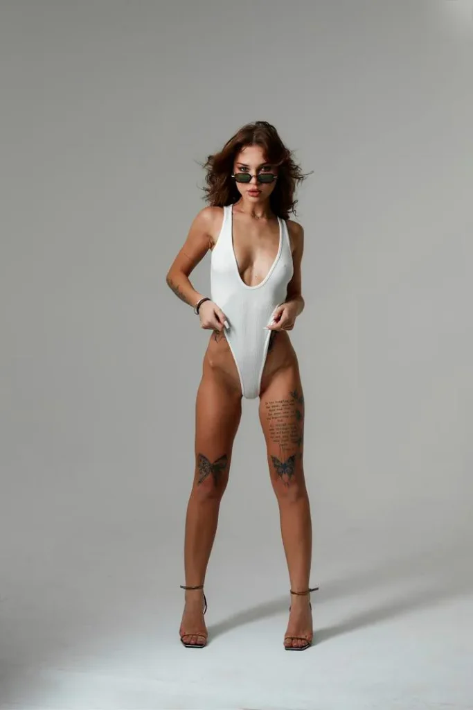 Sabrina, 21 - VIP Escort in Europe