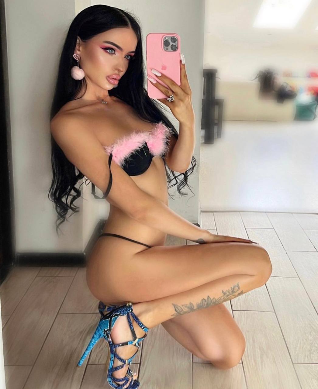 Stephanie, 19 - VIP Escort in Europe