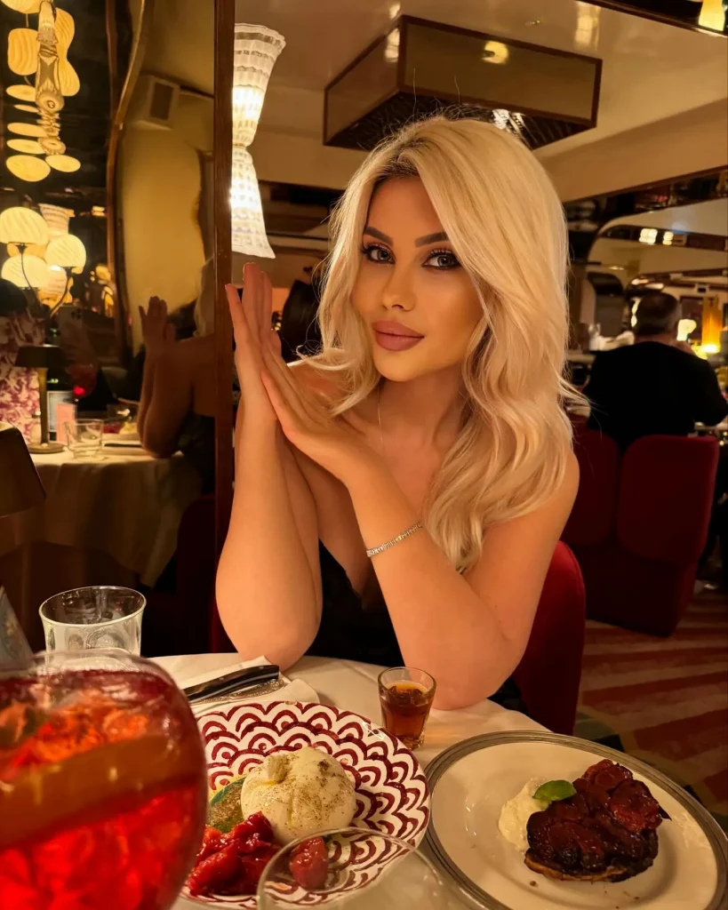 Valeria, 27 - VIP Escort in Europe