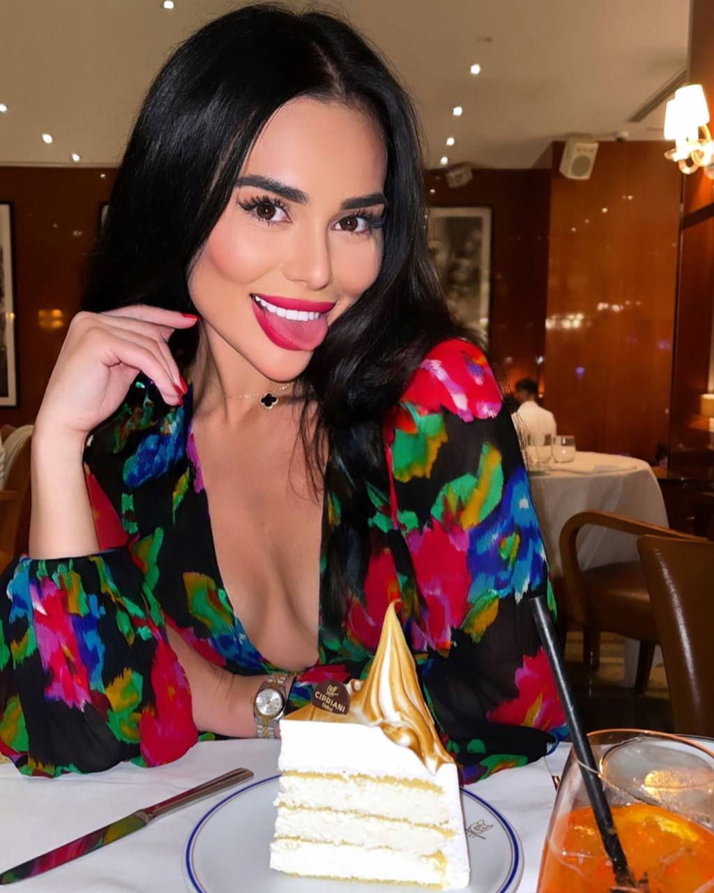 Victoria, 23 - VIP Escort in Europe