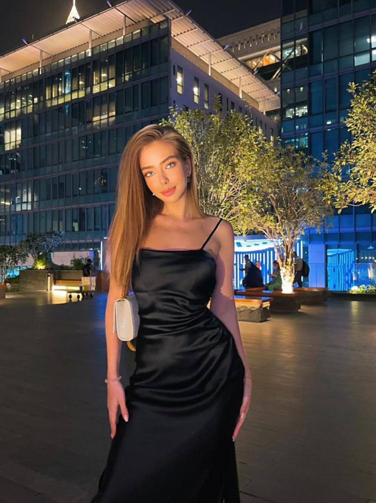 Violet, 24 - VIP Escort in Europe